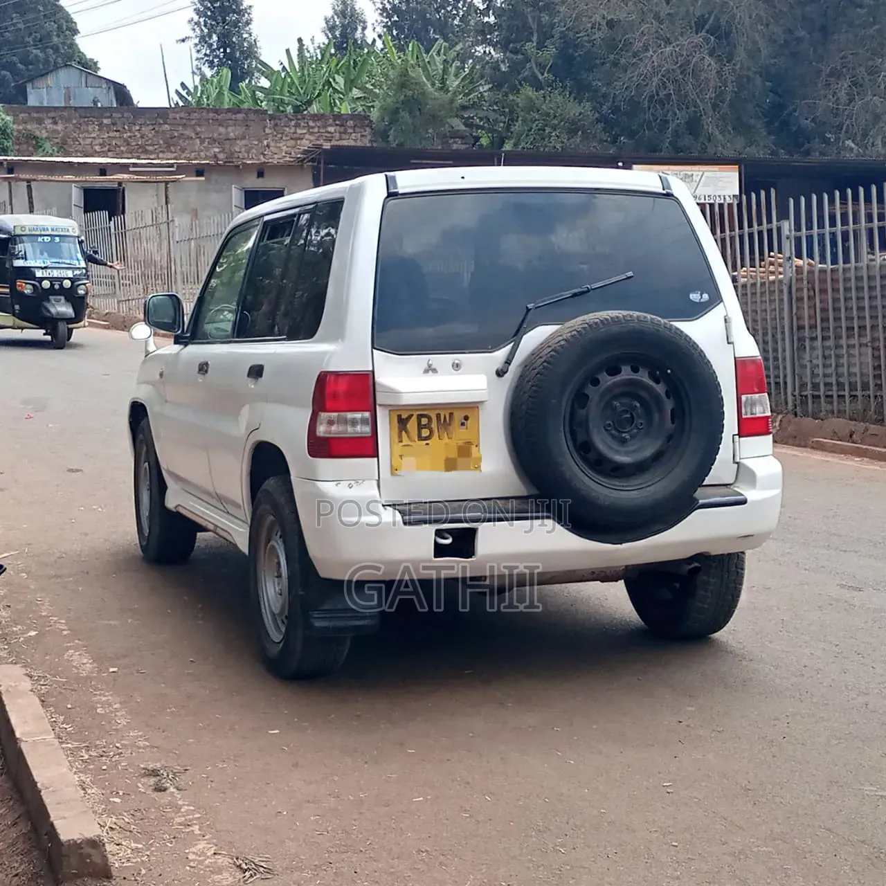 Mitsubishi Pajero 2009 White