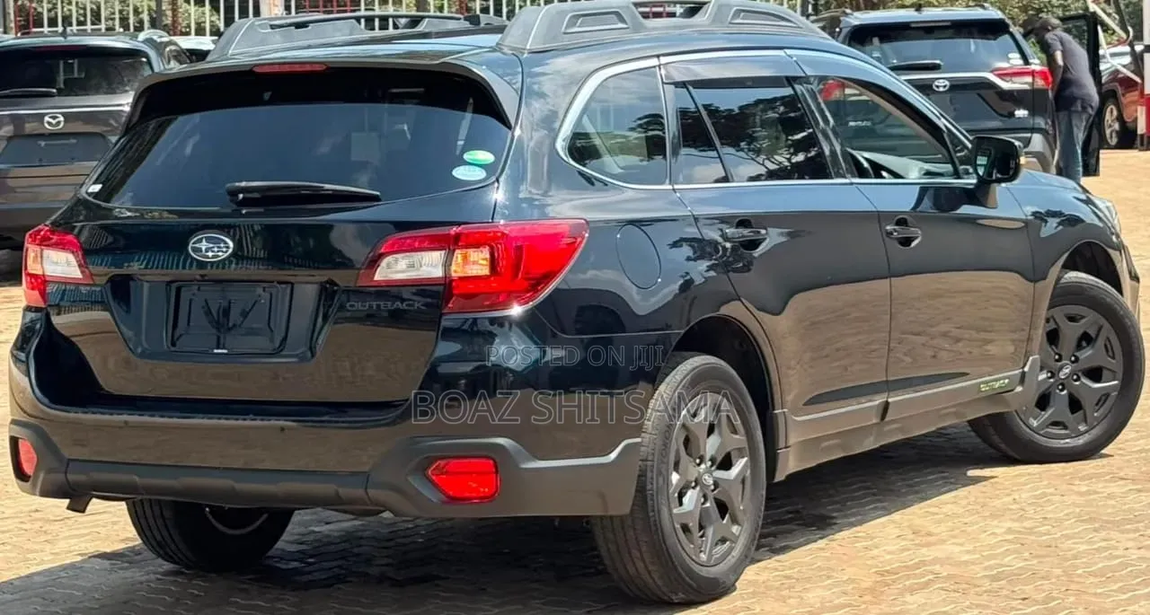 Subaru Outback 2019 Black