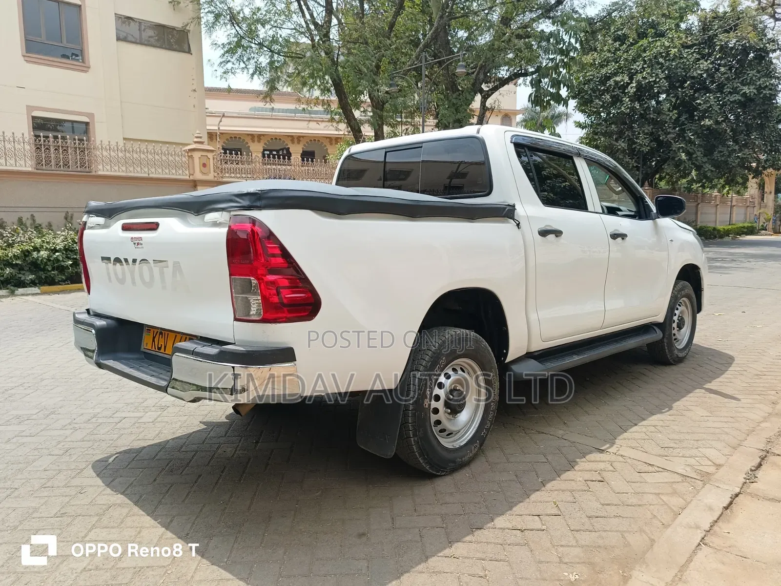 Toyota Hilux 2019 White