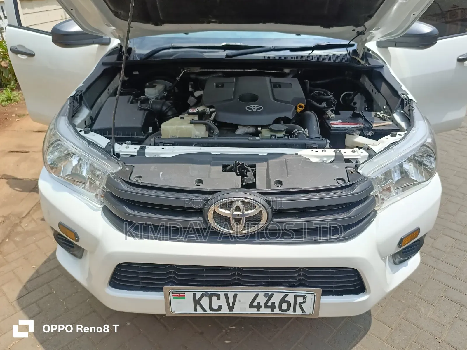 Toyota Hilux 2019 White