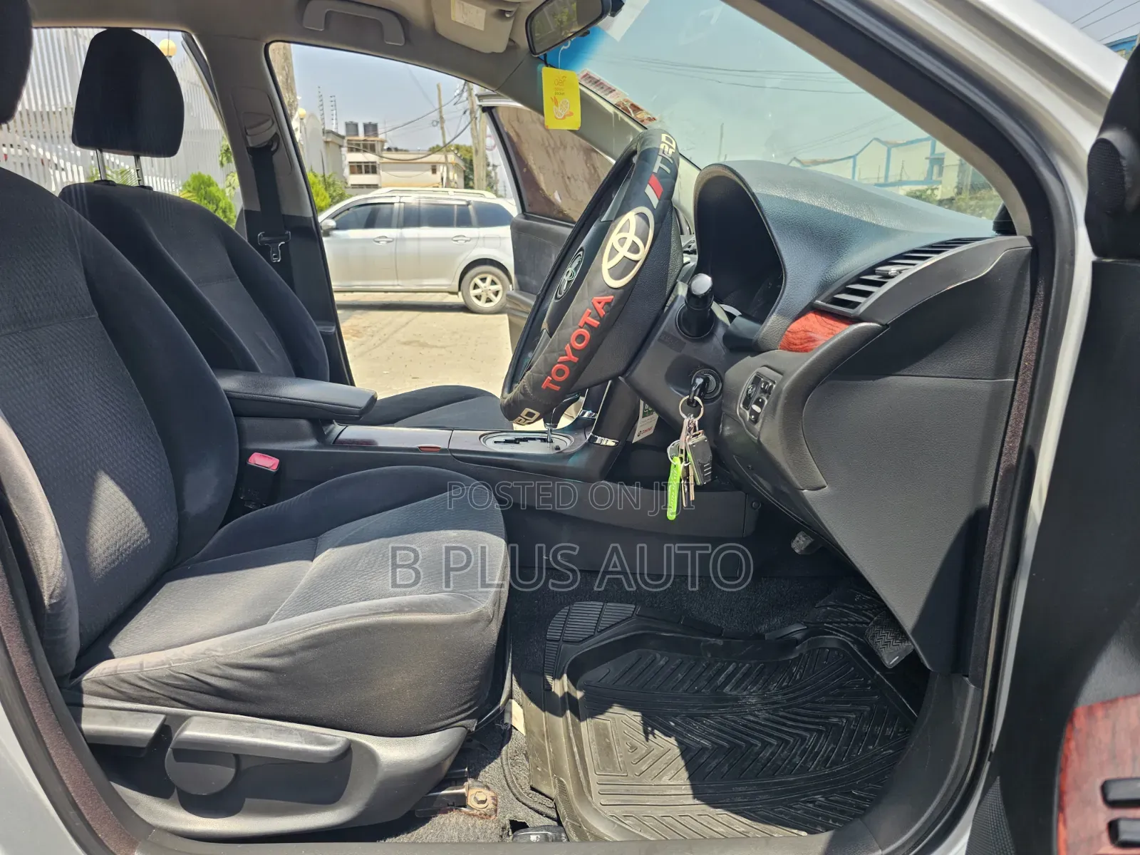 Toyota Allion 2012 Silver