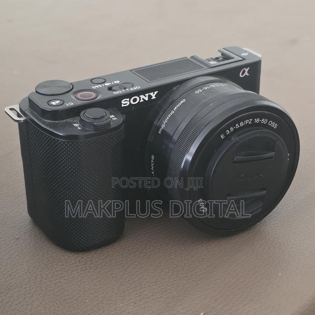 Sony ZV-E10 Mirrorless Camera + Gimbal Stabilizer - main view