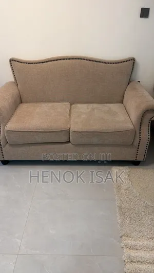 High Quality Sofa for Sale Only Used for 2 Weeks, Almost New
