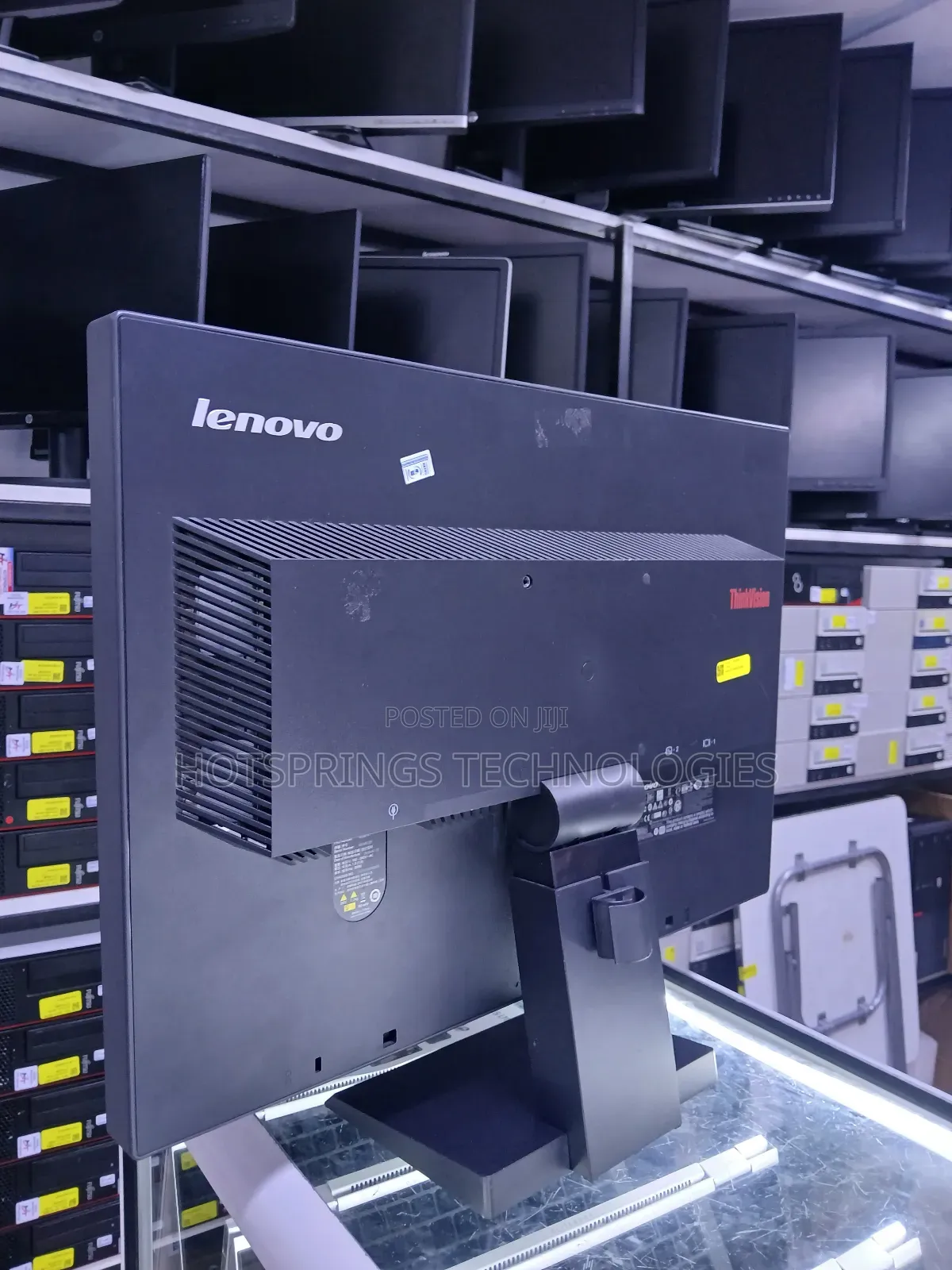 Lenovo ThinkVision L2250pwD
22-Inch Monitor