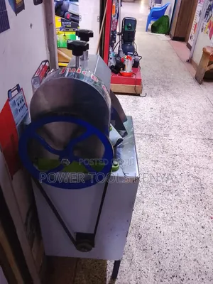 Commercial Sugarcane Juice Extractor Machine (Electric).
