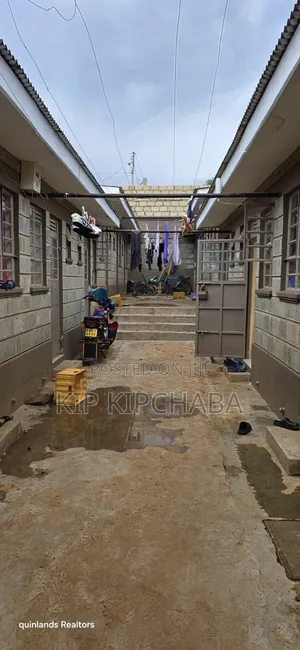 10bdrm Duplex in Kapsoya for sale