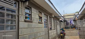 10bdrm Duplex in Kapsoya for sale