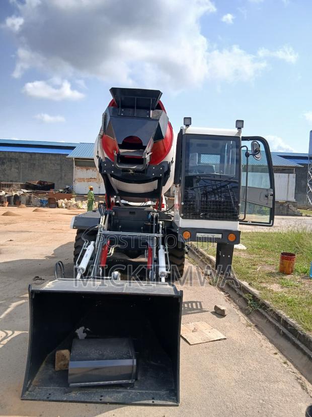 Self Loading (Mobile) Concrete Mixer - thumbnail 2