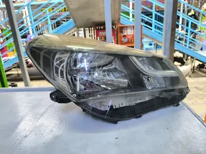 Toyota Vitz 2017 Non Xenon Headlights (No.269)