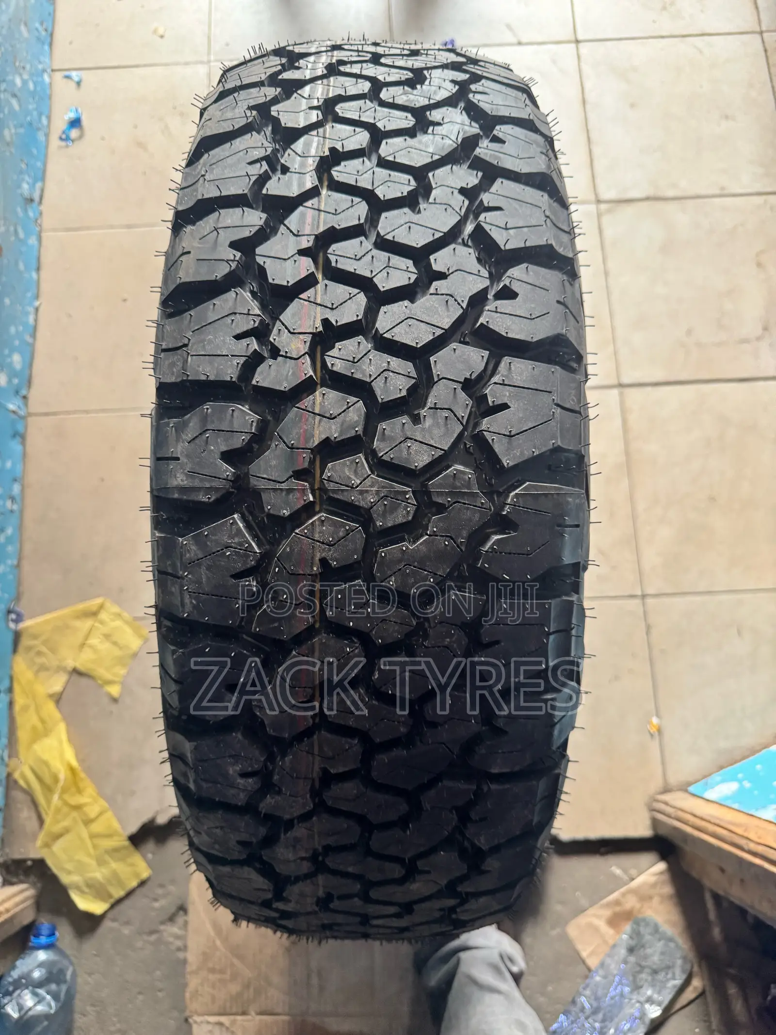 225/65r17 Mirage a/T
