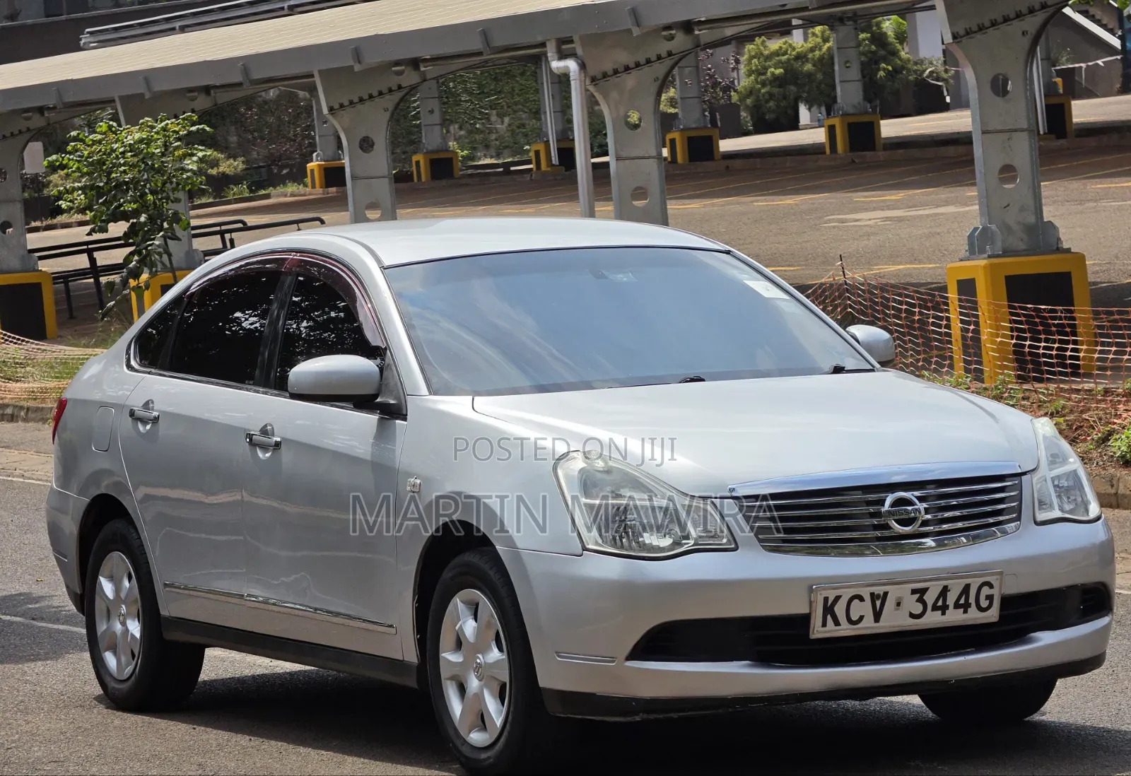 Nissan Bluebird 2012 Silver
