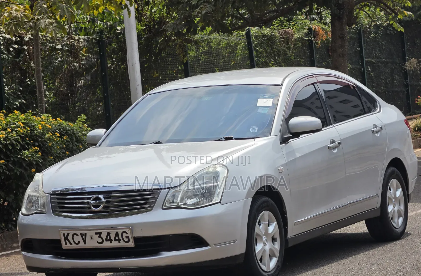 Nissan Bluebird 2012 Silver