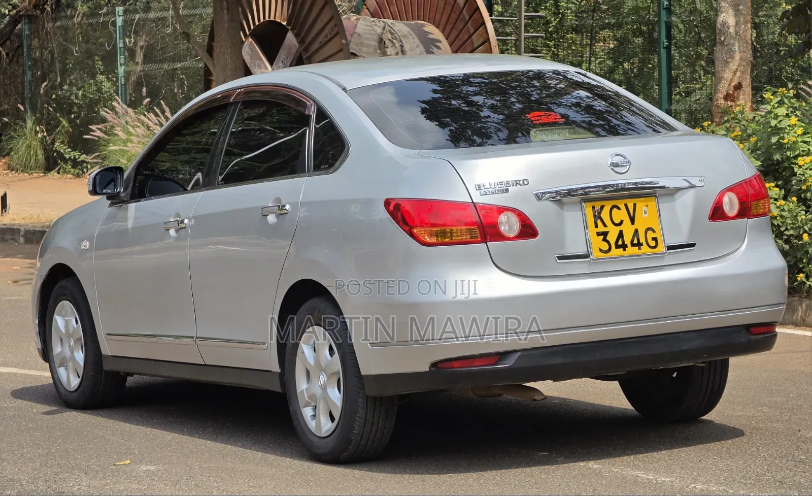 Nissan Bluebird 2012 Silver
