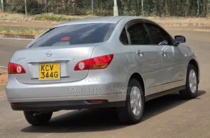 Nissan Bluebird 2012 Silver