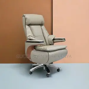 Manager's Leather Office Chair With Footrest