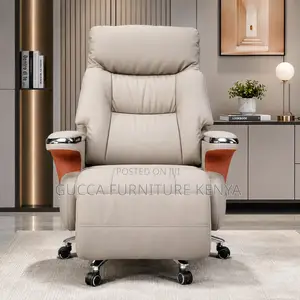 Manager's Leather Office Chair With Footrest