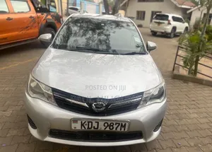 Toyota Corolla Fielder 2015 Silver