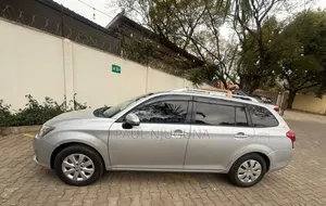 Toyota Corolla Fielder 2015 Silver