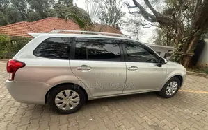 Toyota Corolla Fielder 2015 Silver