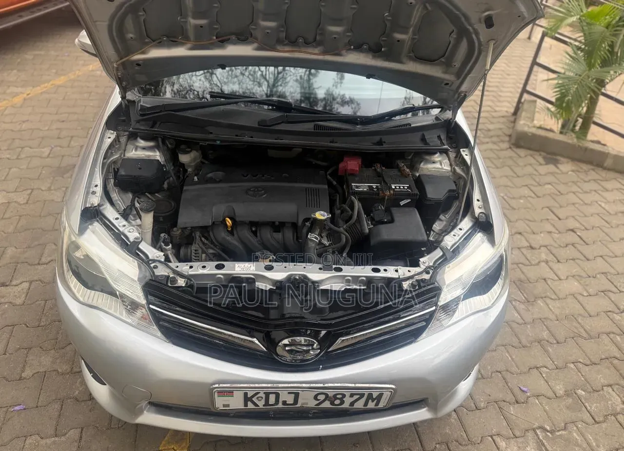 Toyota Corolla Fielder 2015 Silver