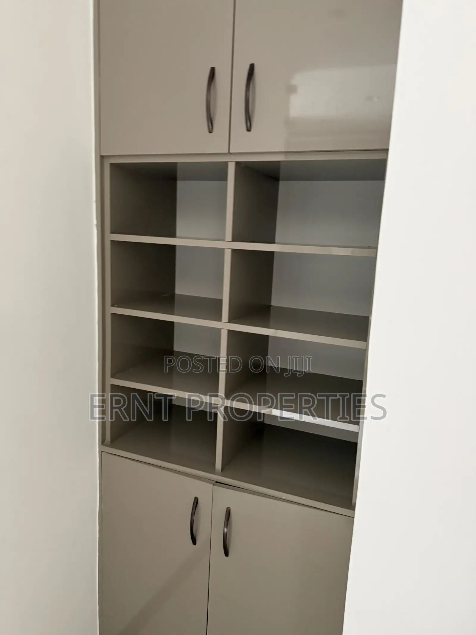 4bdrm Apartment in Riverside Drive for sale