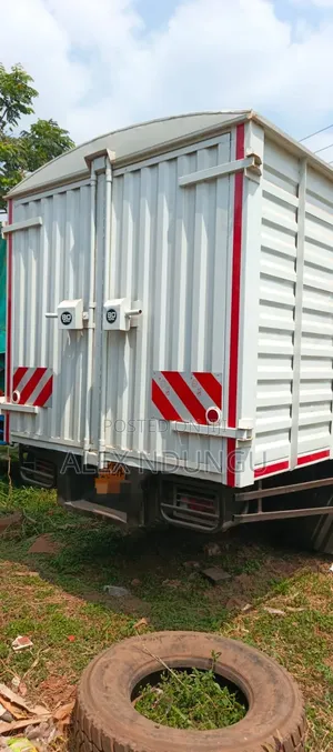 Isuzu FRR 90