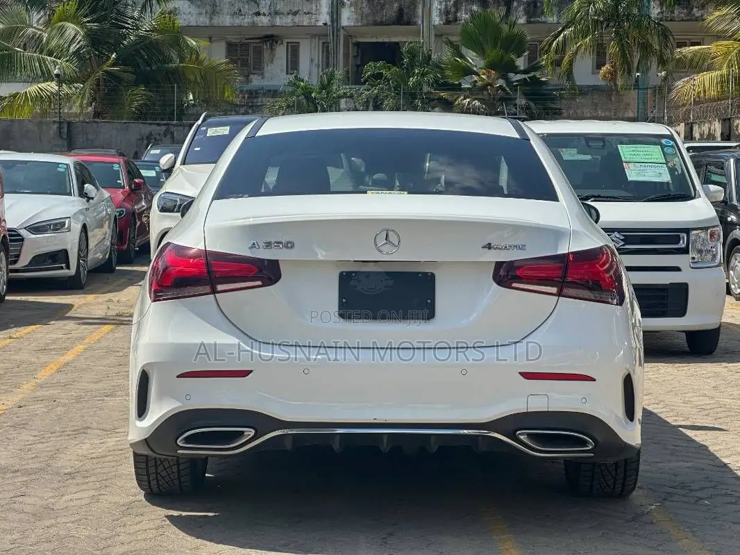 Mercedes-Benz A-Class 2019 Pearl