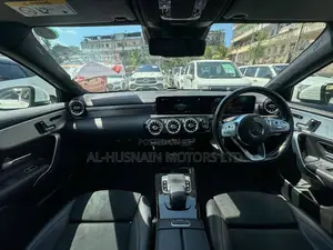 Mercedes-Benz A-Class 2019 Pearl