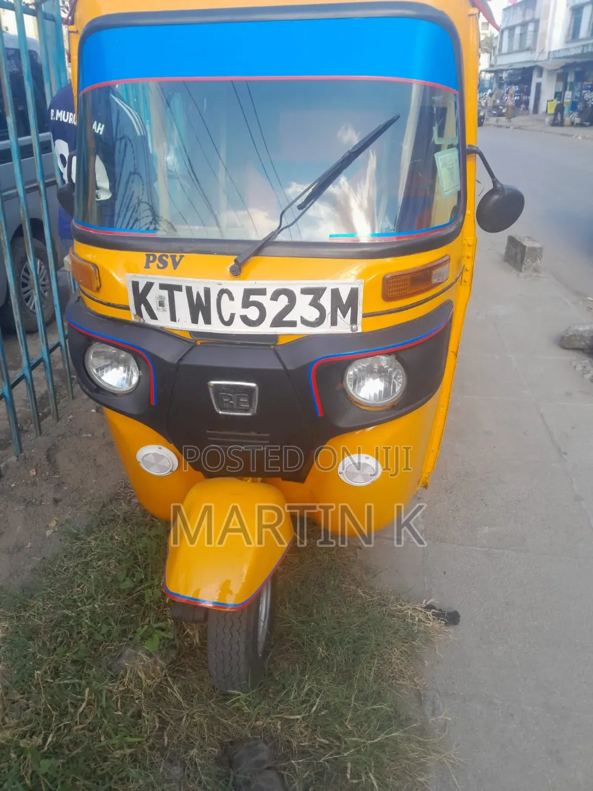 Bajaj RE 2022 Yellow