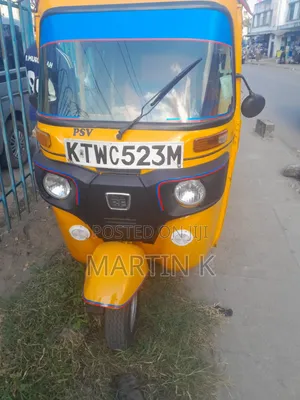 Bajaj RE 2022 Yellow