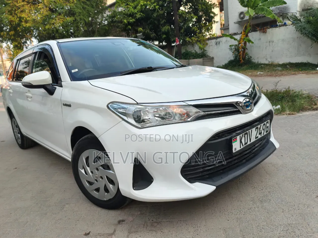 Toyota Corolla Fielder 2018 White