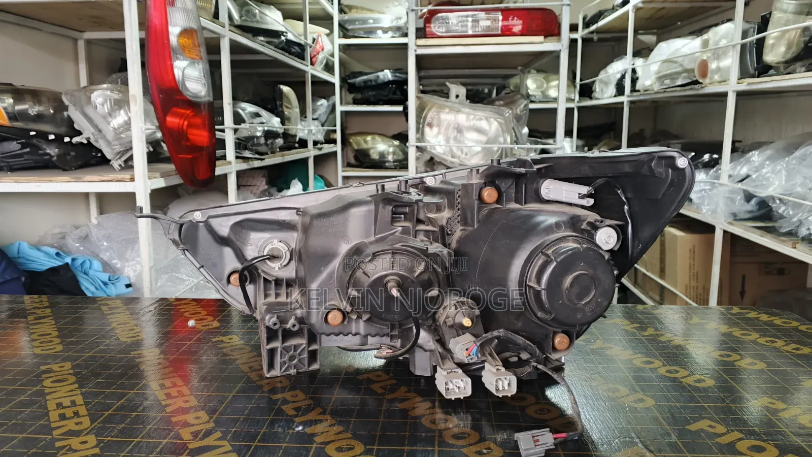 Mitsubishi RVR Xenon Headlight