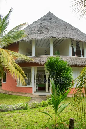 Beachfront Malindi Villa 2 Bedroom at Golden Beach