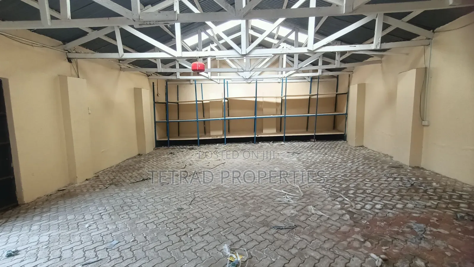 Around 800 SQFT Godown in Kiamumbi, 500 Meters From Kamiti Road.