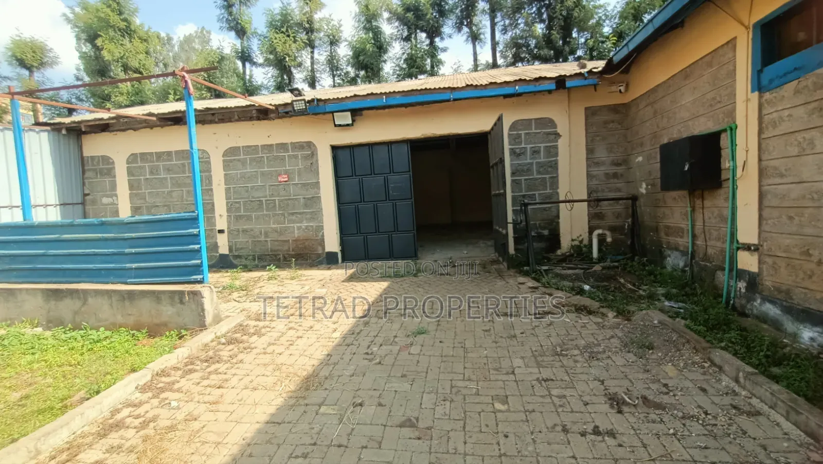 Around 800 SQFT Godown in Kiamumbi, 500 Meters From Kamiti Road.