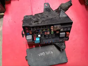 FuseBox Toyota Voxy 2014
