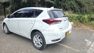 Toyota Auris 2017 White