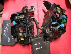 FuseBox Toyota Rav 4 2008