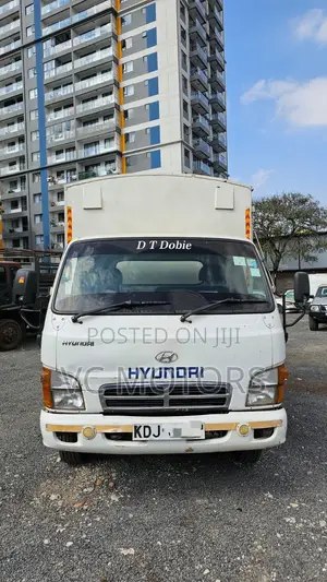 Hyundai 2022 Local