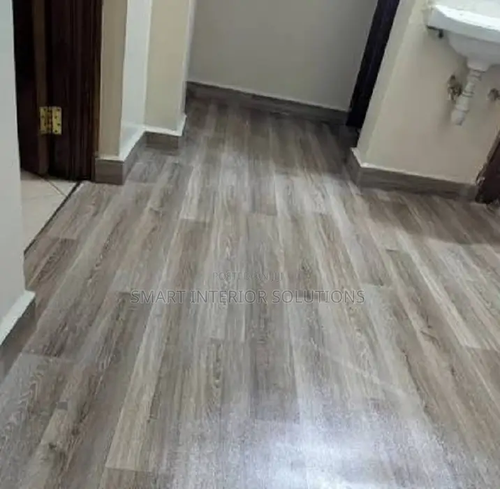 Long-Lasting Vinyl Flooring