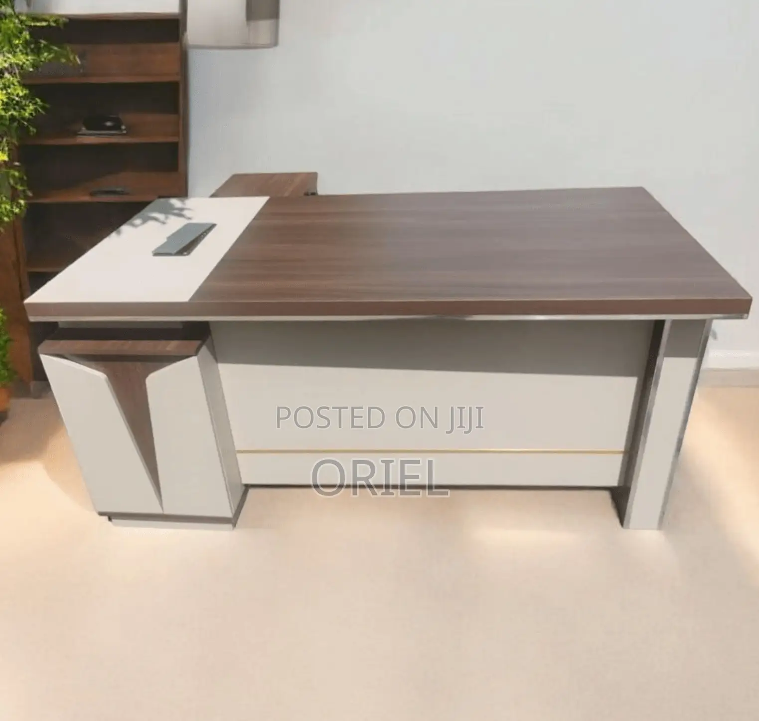 Office Desk : 1.8M Executive Office Table L-Shaped