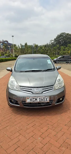 Nissan Note 2010 Gray