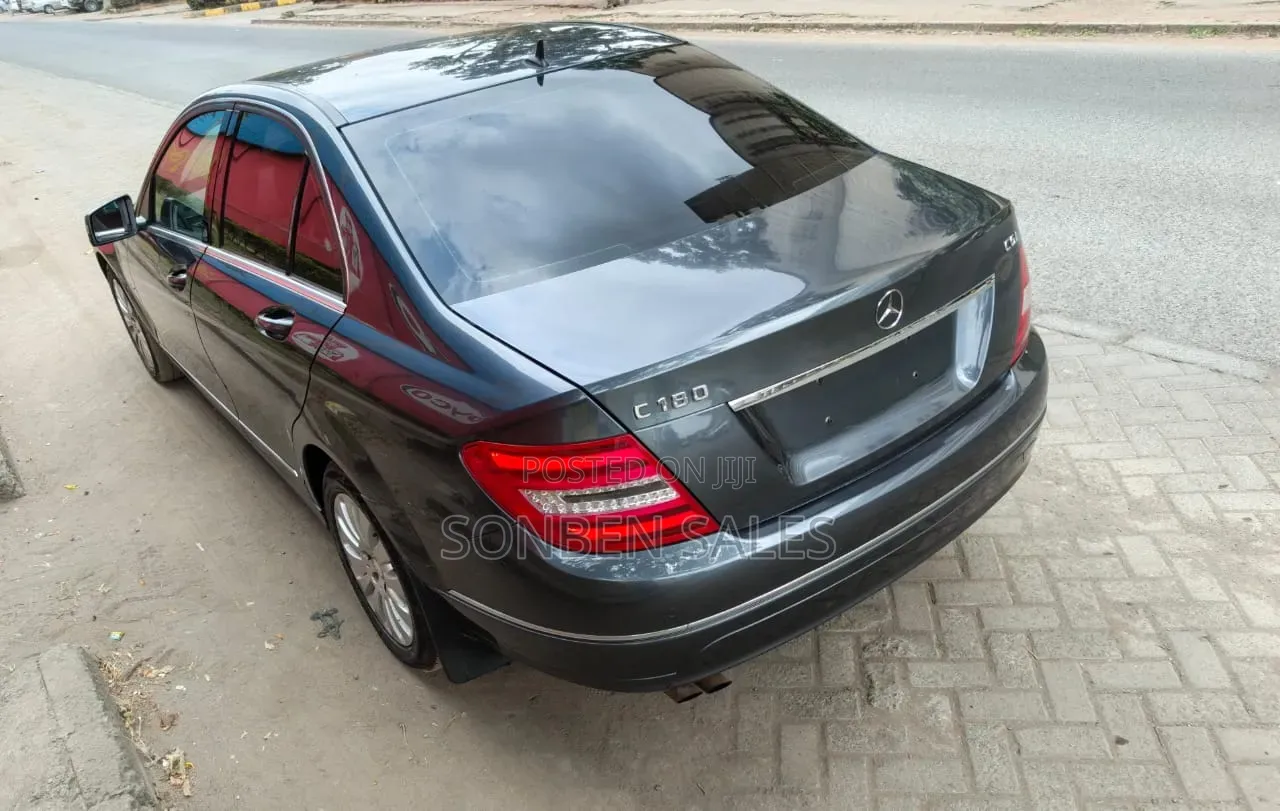 Mercedes-Benz C180 2013 Gray