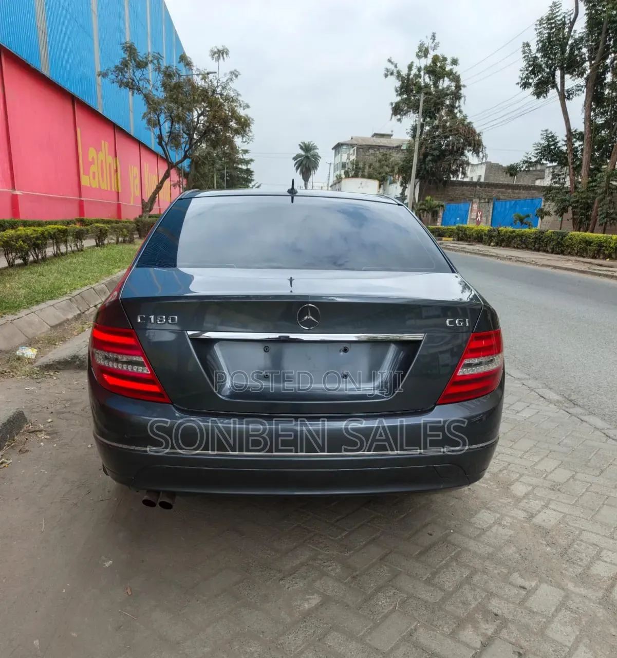 Mercedes-Benz C180 2013 Gray