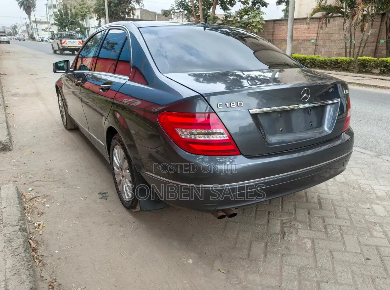 Mercedes-Benz C180 2013 Gray
