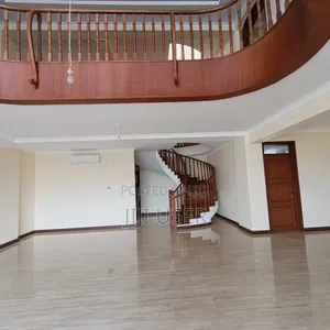 3bdrm Penthouse in Parklands for rent