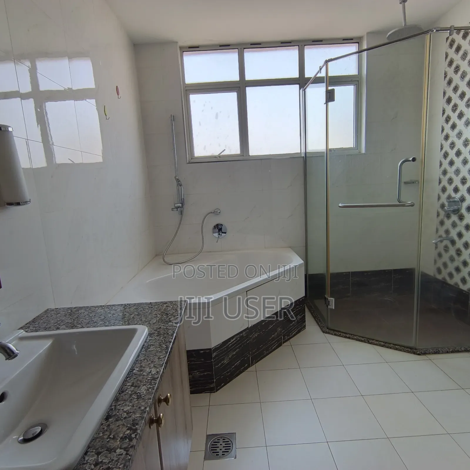 3bdrm Penthouse in Parklands for rent
