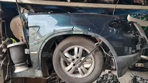 BMW X5 Fender/Wing