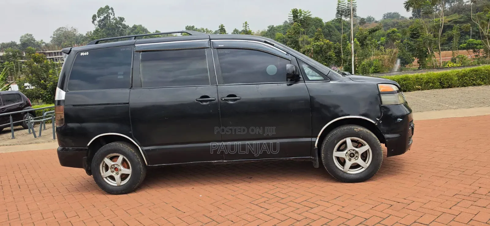 Toyota Voxy 2004 Black