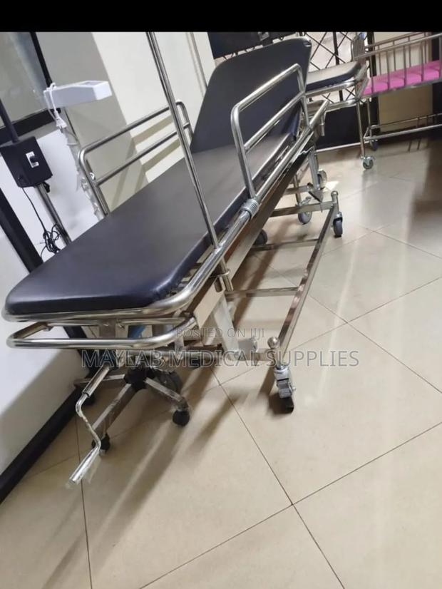 Patient Stretcher Trolley – Adjustable Hydraulic Emergency Stretcher - main view